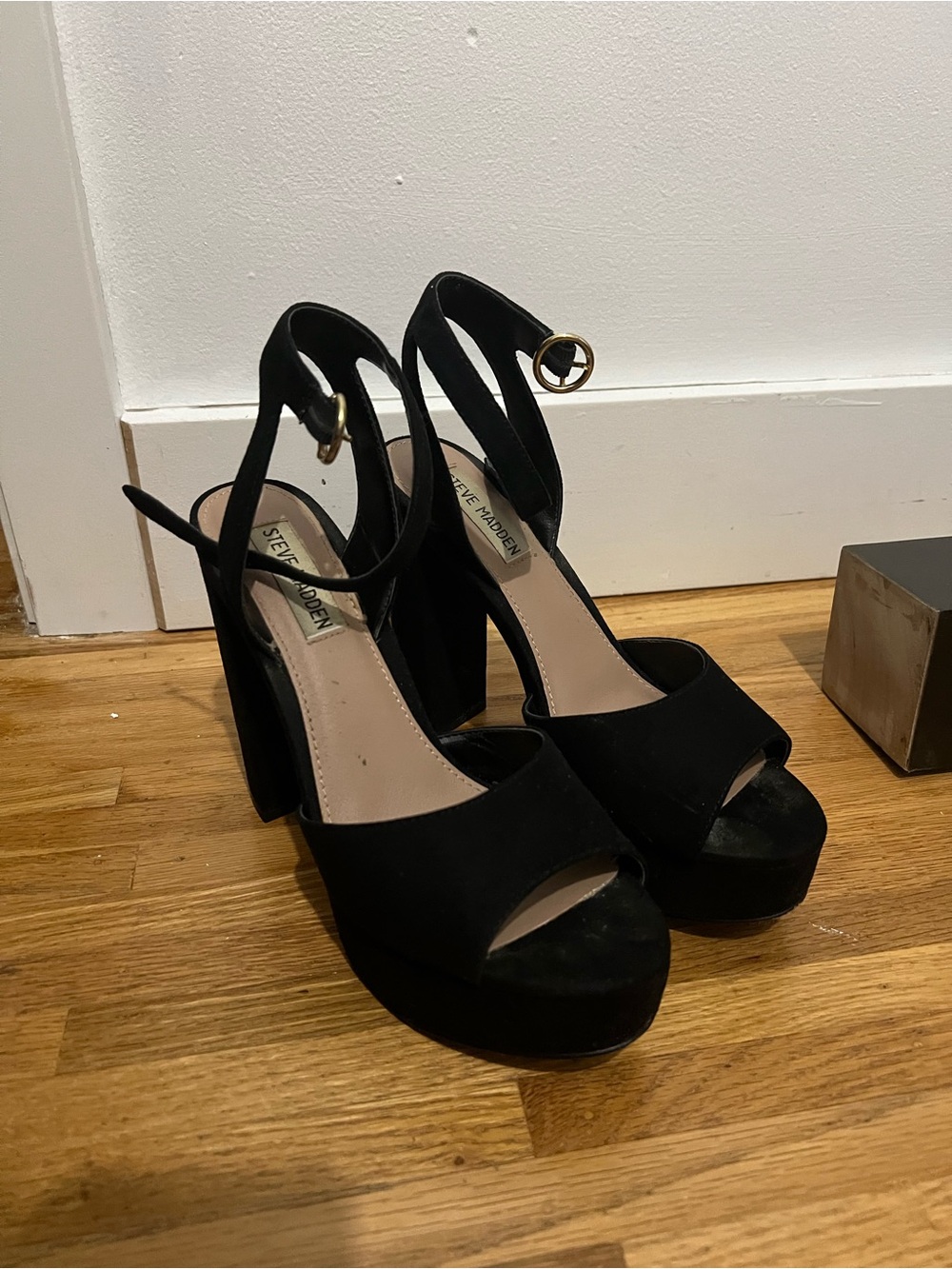 Steve Madden Black Suede Platform Block heels
